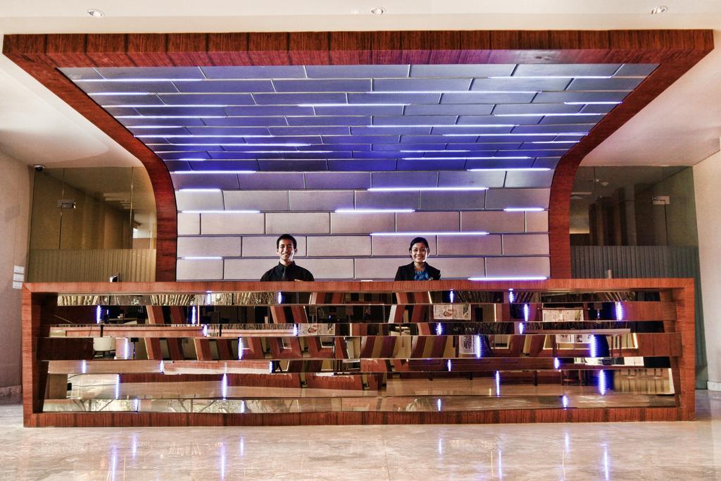 Hotel Grand Delta Medan Exterior foto