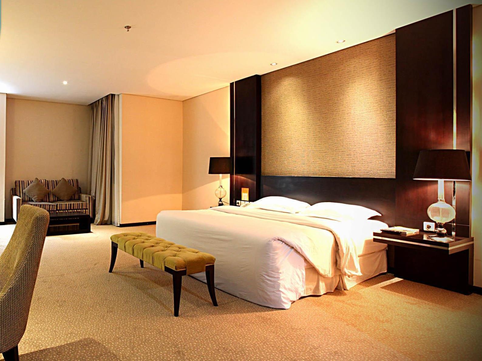 Hotel Grand Delta Medan Exterior foto